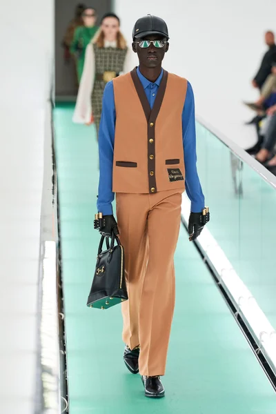 Look 72